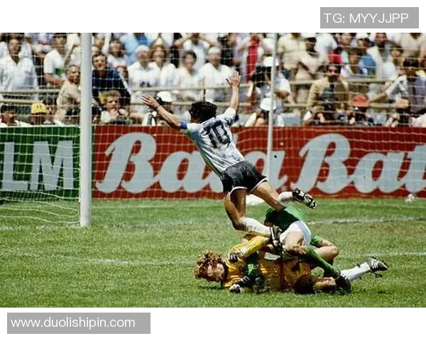 金元足球时代的崛起与变革：从球星身价到全球化影响的深度分析